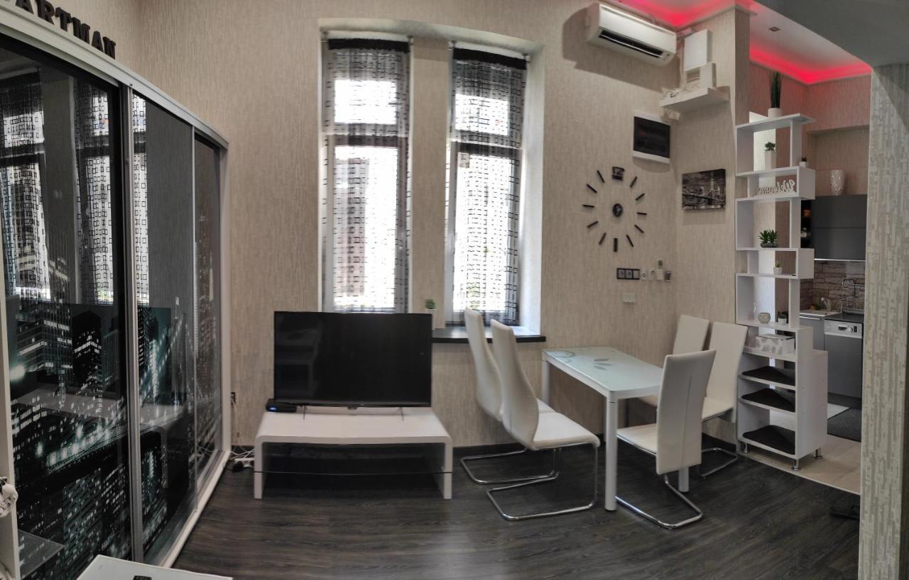 Corvinus Apartman Будапеща Екстериор снимка