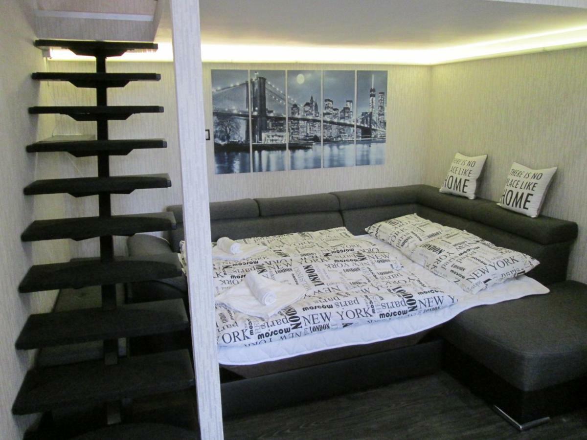 Corvinus Apartman Будапеща Екстериор снимка